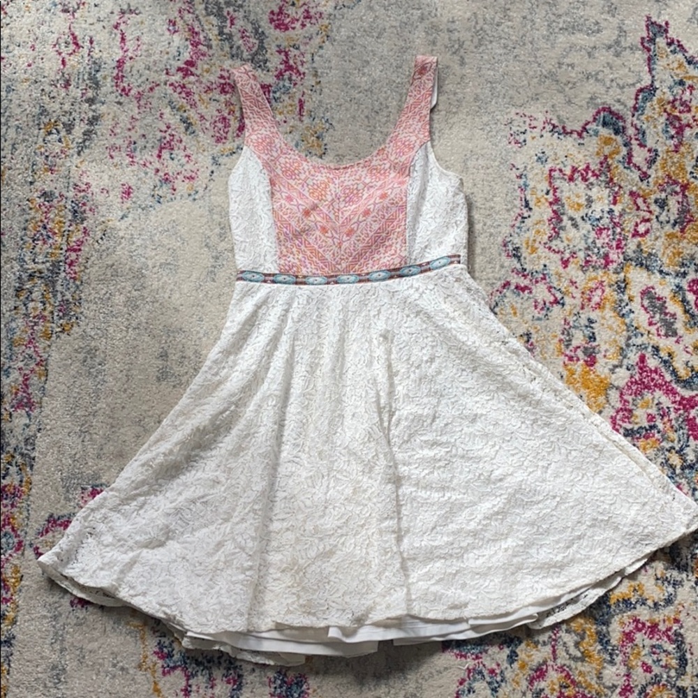 Flying Tomato White Lace Dress
